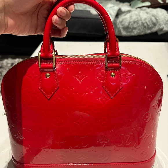 Louis Vuitton’s Alma - Picture 6 of 6